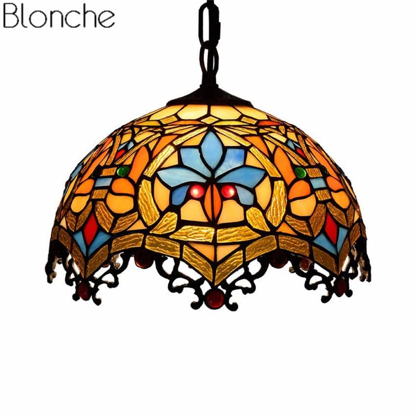 Suspension tiffany vitrail coloré Mediteraneen Lucille Tempo en Verre - Jeux de Reflets & Harmonie Intérieure