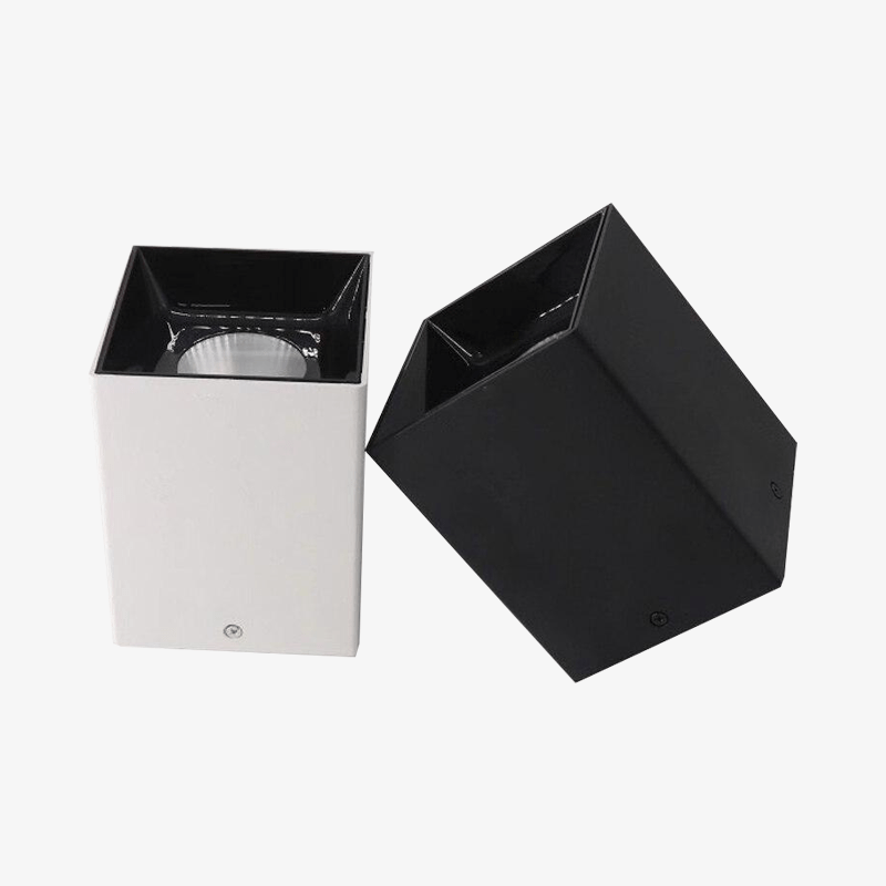 Spot moderne LED en cube noir ou blanc Théodore Confluence - Une Note Actuelle dans le Décor