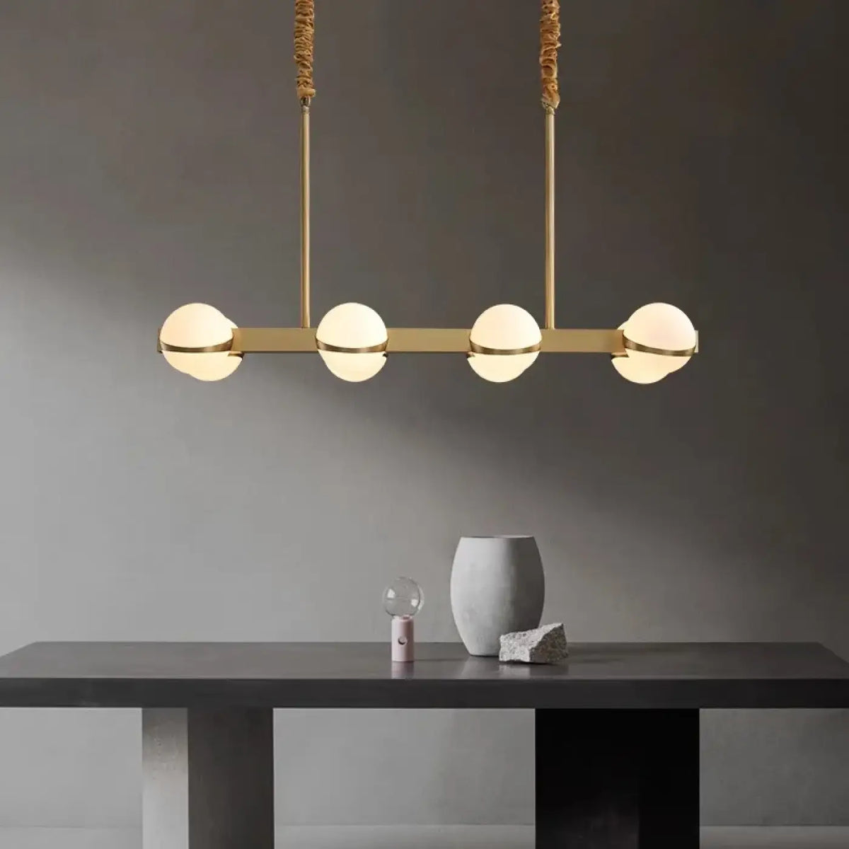 Suspension Linéaire Albane Sillage en Métal Doré et Corde