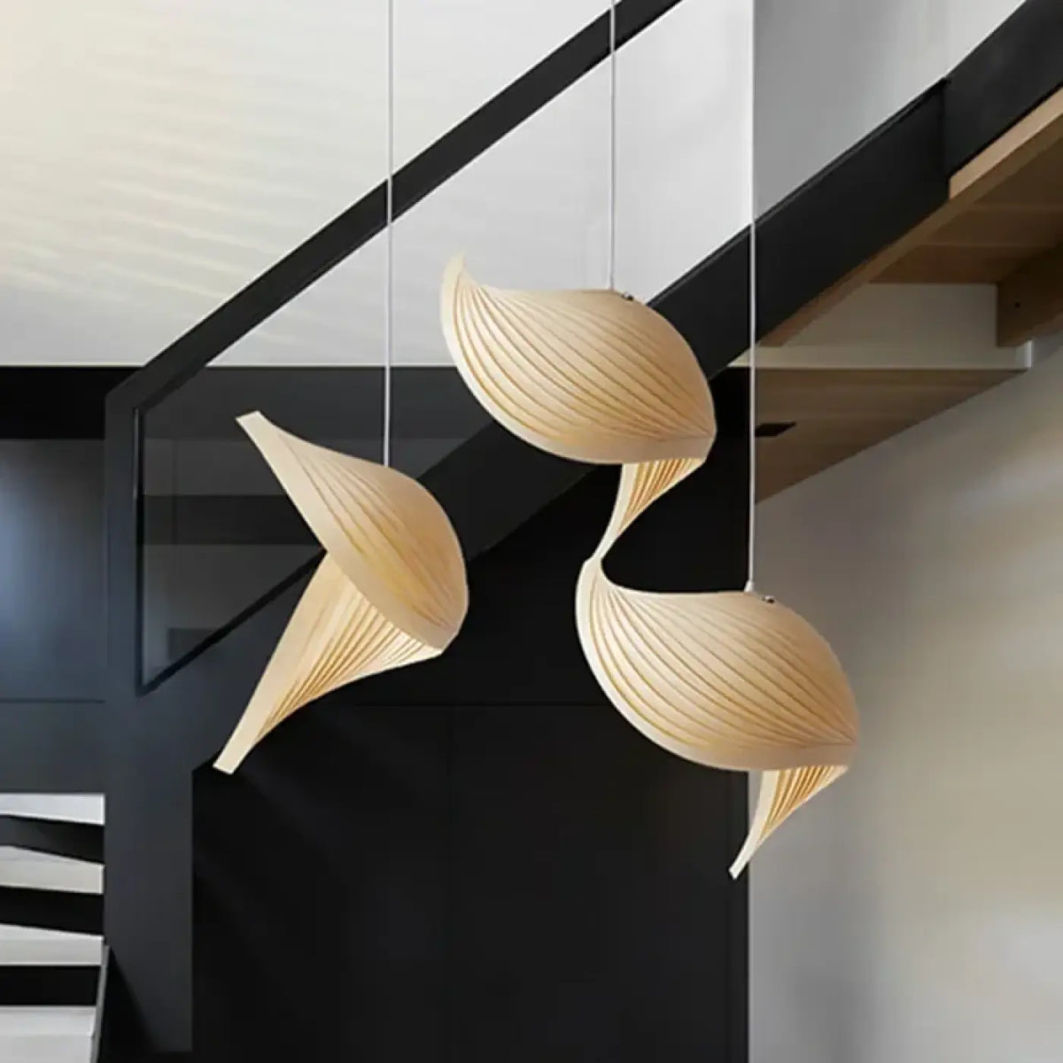 Suspension Luminaire Lorène Sillage en Bois - Chaleur du Bois & Atmosphère Accueillante